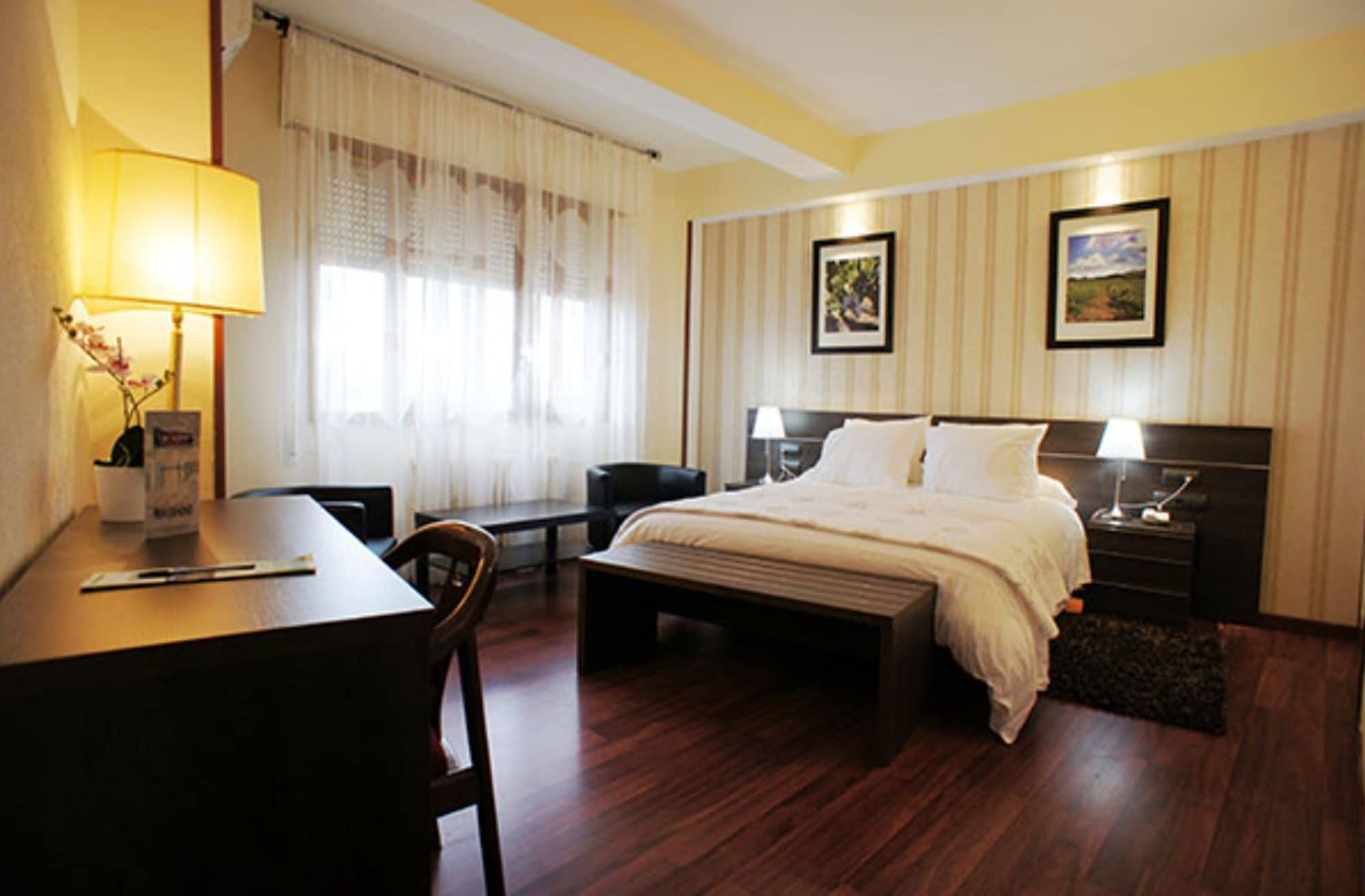 Hotel Montermoso Aranda de Duero Dış mekan fotoğraf